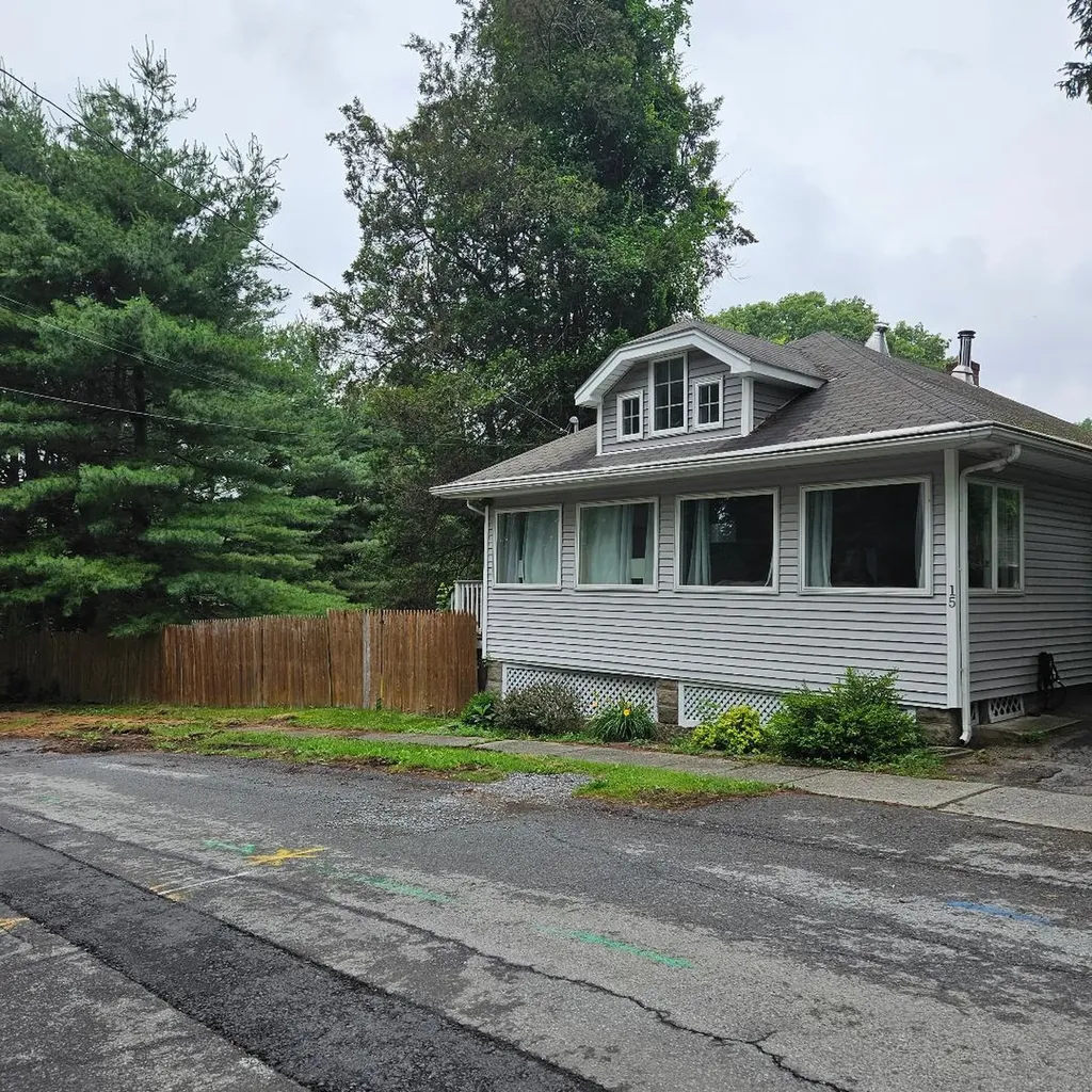15 Wilmar Terrace Poughkeepsie NY 12601