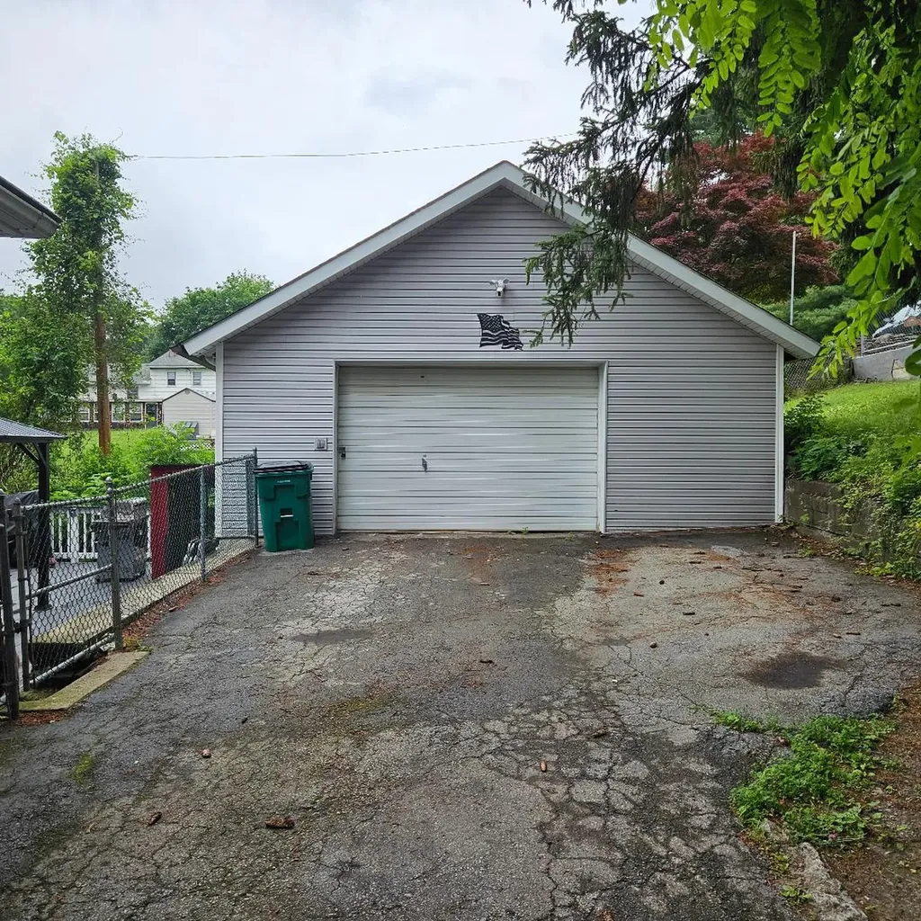 15 Wilmar Terrace Poughkeepsie NY 12601