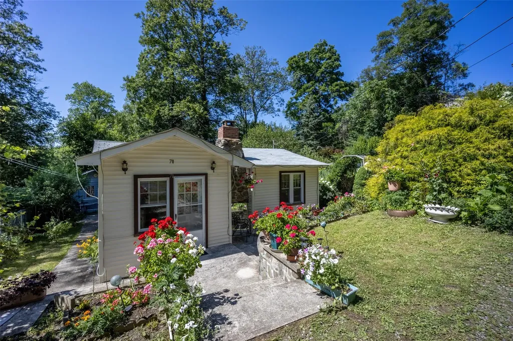 70 Sylvan Trail Monroe NY 10950