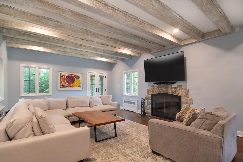 259 Pondfield Road W Bronxville NY 10708