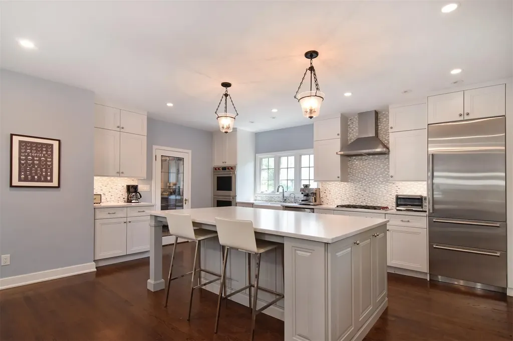 259 Pondfield Road W Bronxville NY 10708