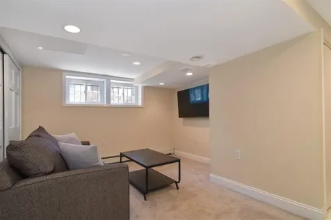259 Pondfield Road W Bronxville NY 10708