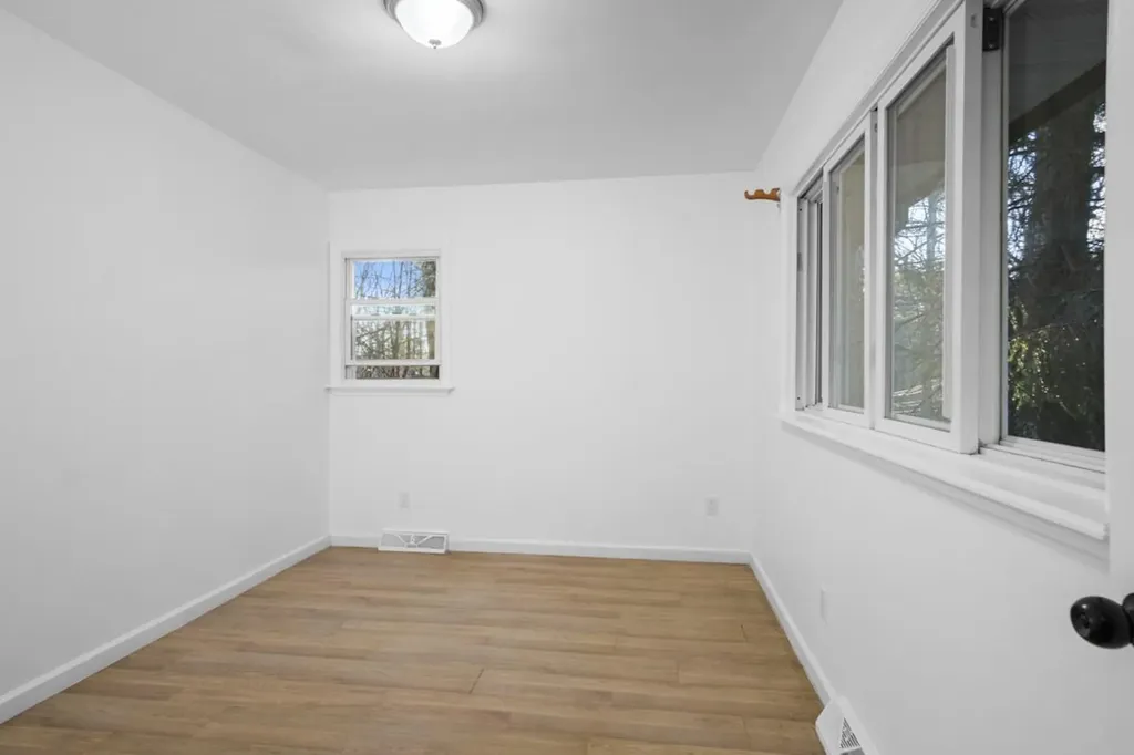 533 White Road Glen Spey NY 12737