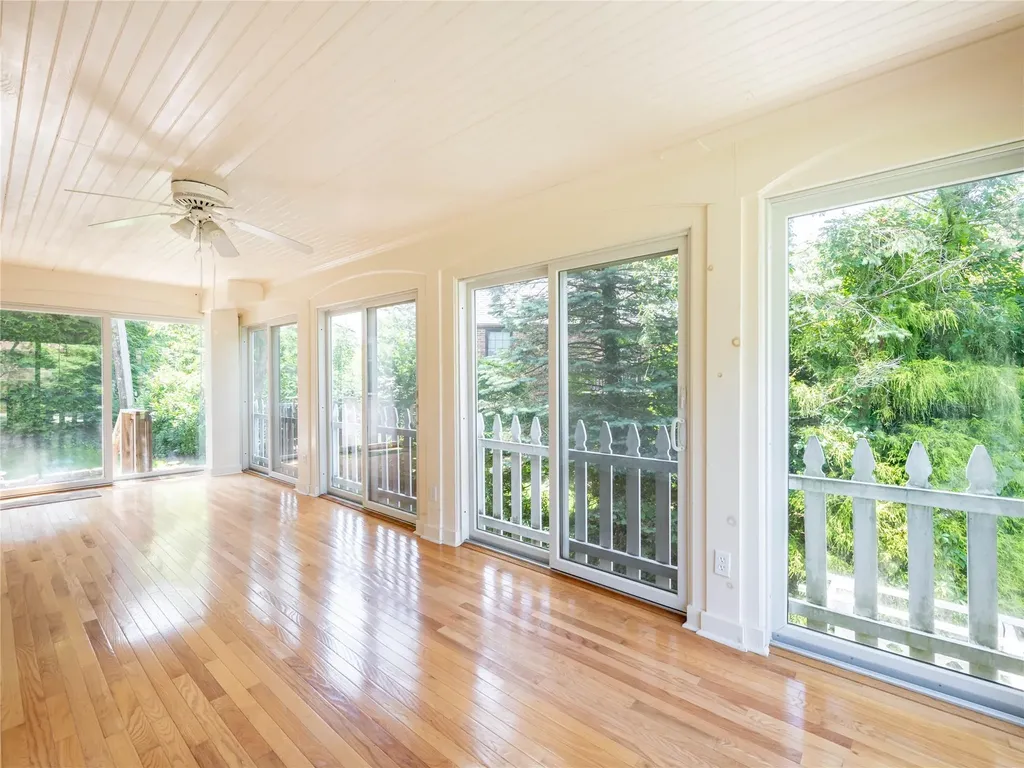 91 Pickwick Road Manhasset NY 11030
