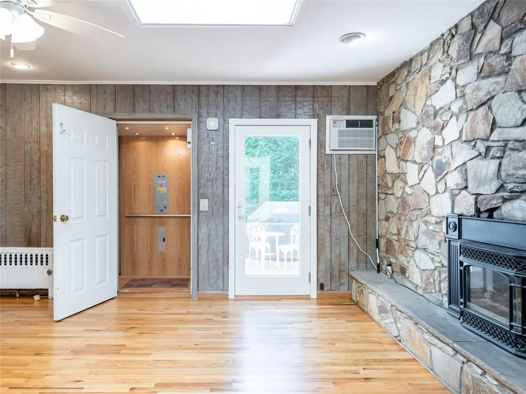 91 Pickwick Road Manhasset NY 11030