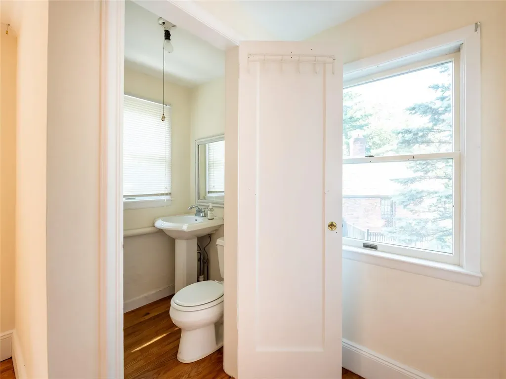91 Pickwick Road Manhasset NY 11030