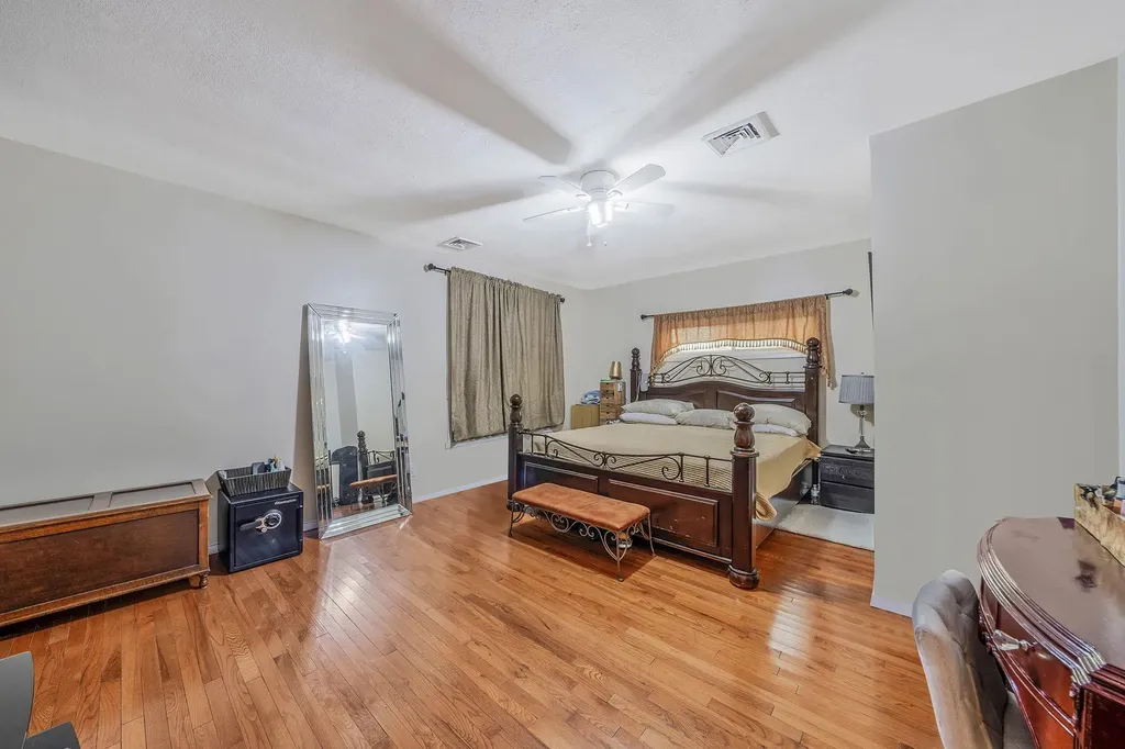 43 Harmon Street Long Beach NY 11561