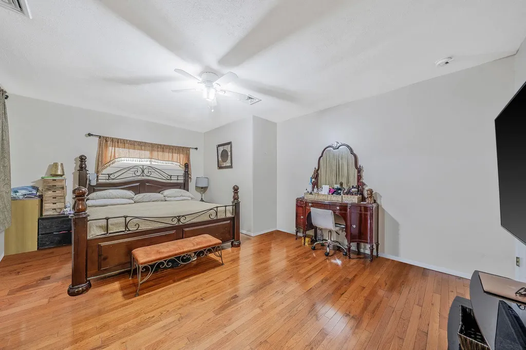 43 Harmon Street Long Beach NY 11561