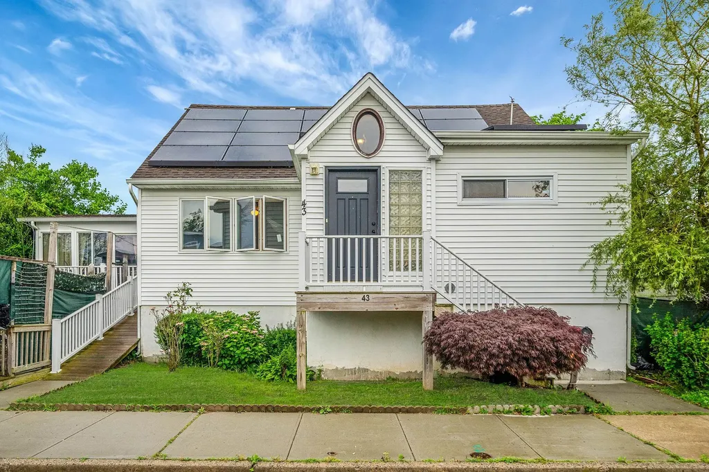 43 Harmon Street Long Beach NY 11561