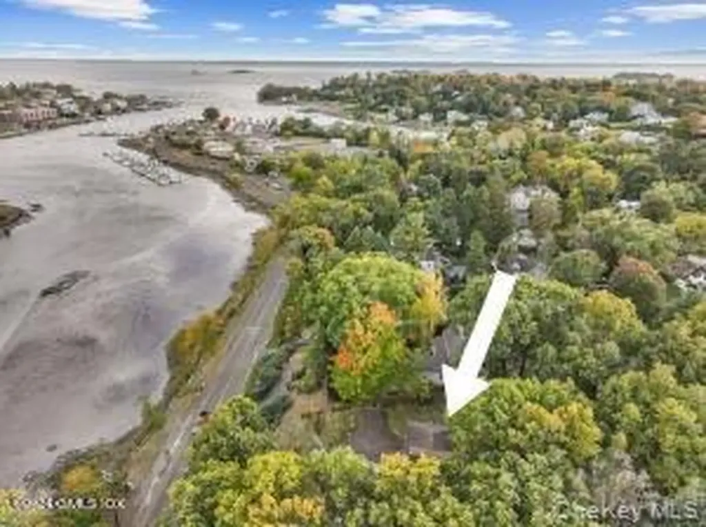 201 Shore Road Greenwich CT 06830