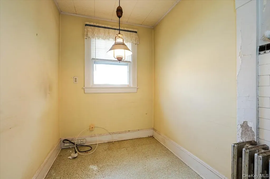 4627 Jayson Avenue Great Neck NY 11020