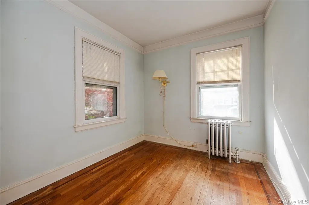 4627 Jayson Avenue Great Neck NY 11020