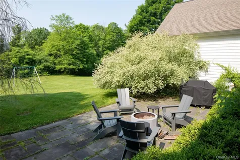 28 Oak Hill Road Amenia NY 12501