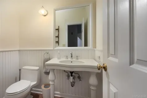 28 Oak Hill Road Amenia NY 12501