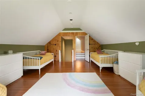 28 Oak Hill Road Amenia NY 12501