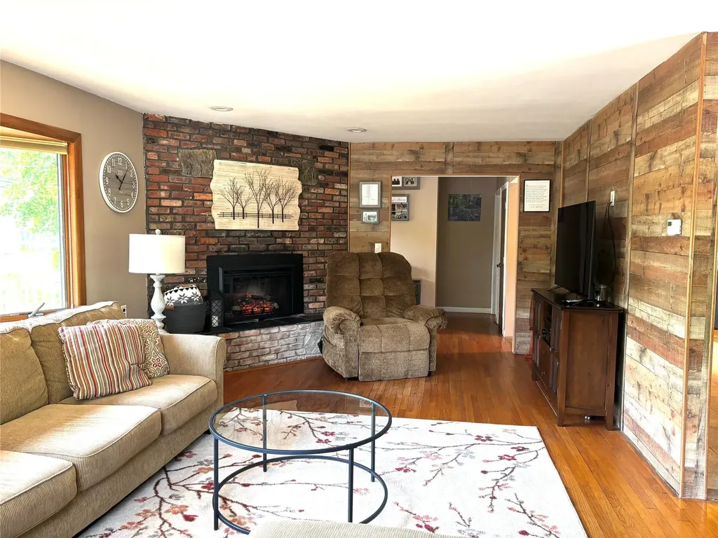 266 Adirondack Drive Selden NY 11784