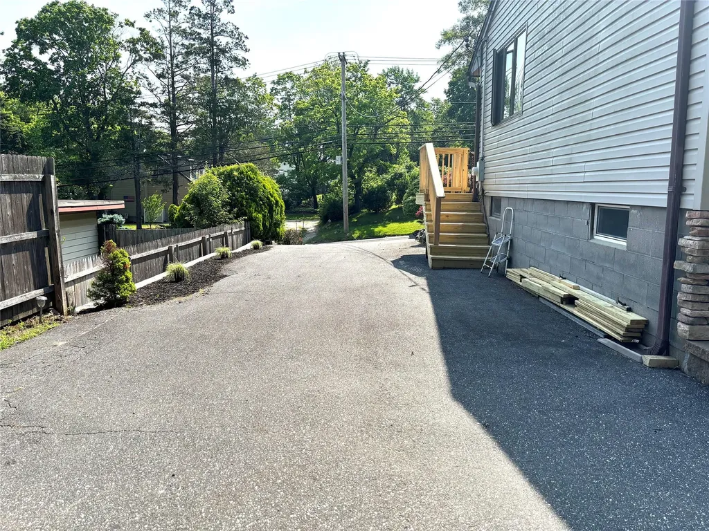 266 Adirondack Drive Selden NY 11784