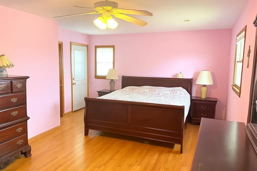 77 Hampton Place Freeport NY 11520