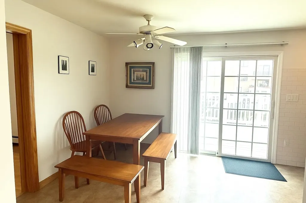 77 Hampton Place Freeport NY 11520