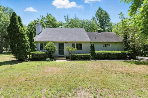 152 Vista Court Jamesport NY 11901
