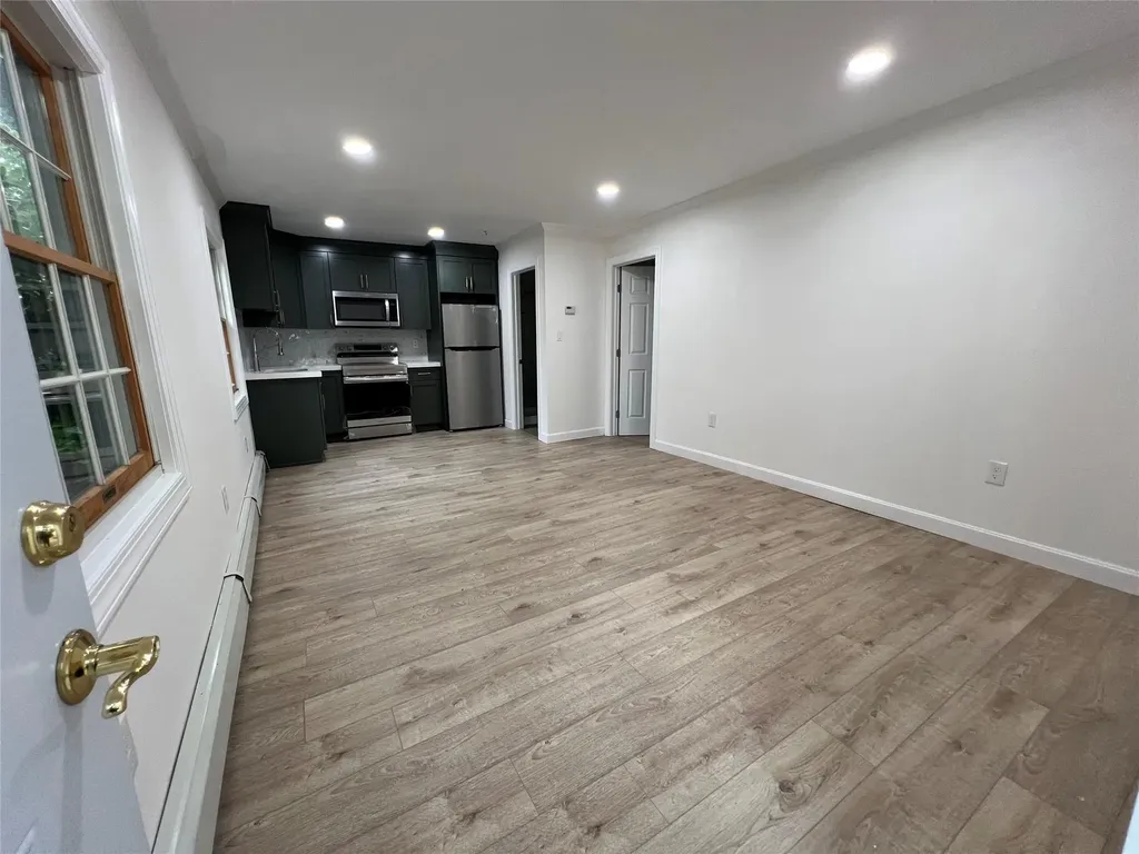 8 Washington Avenue Selden NY 11784