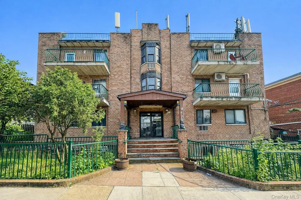 130-14 60 Avenue Flushing NY 11355