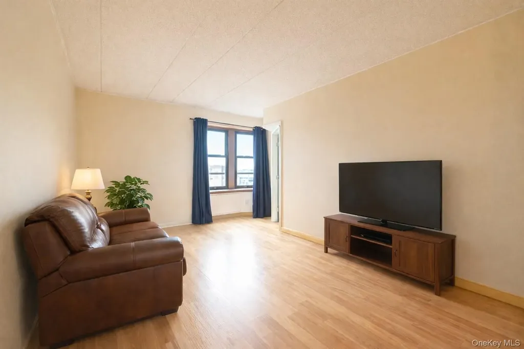 130-14 60 Avenue Flushing NY 11355