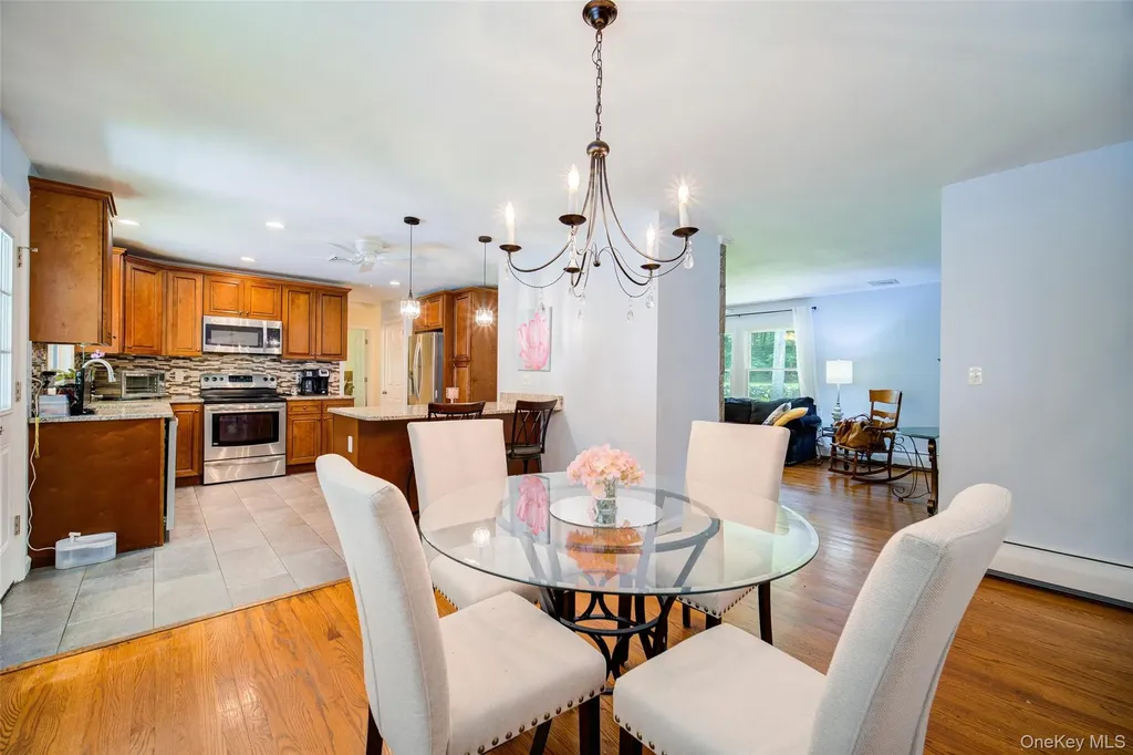35 Wildwood Drive Poughkeepsie NY 12603