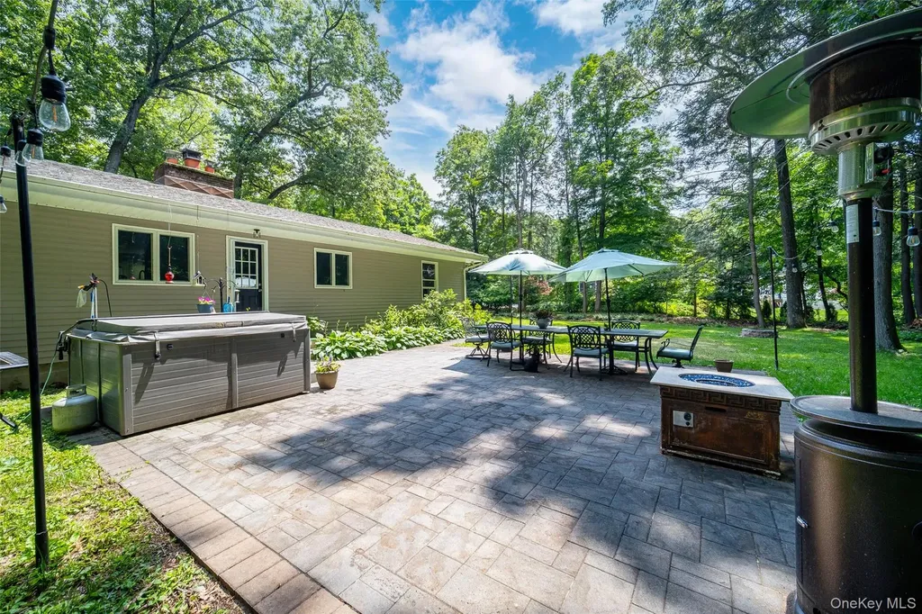 35 Wildwood Drive Poughkeepsie NY 12603