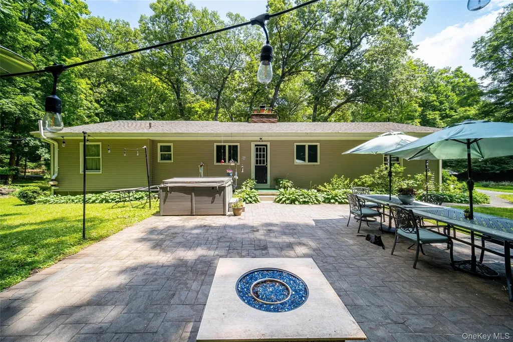 35 Wildwood Drive Poughkeepsie NY 12603