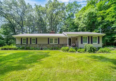 35 Wildwood Drive Poughkeepsie NY 12603