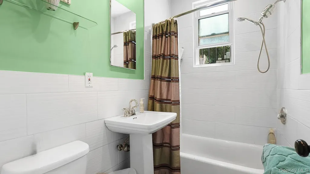 3320 Barker Avenue Bronx NY 10467