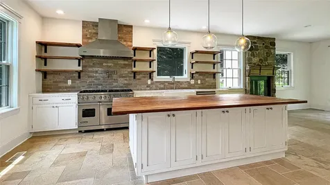 33 Victoria Drive Cold Spring NY 10516