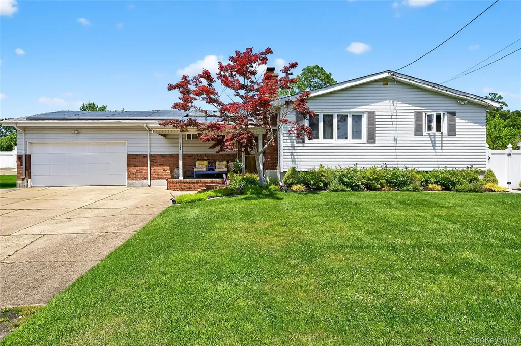 227 Young Street West Babylon NY 11704