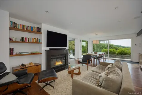 33 Ford Road Chatham NY 12136