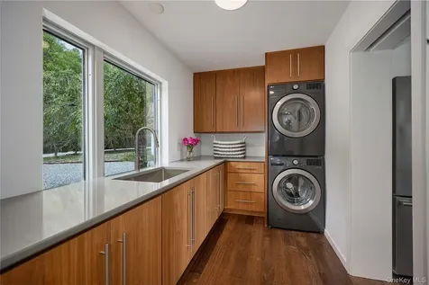 33 Ford Road Chatham NY 12136