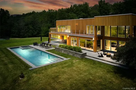 33 Ford Road Chatham NY 12136