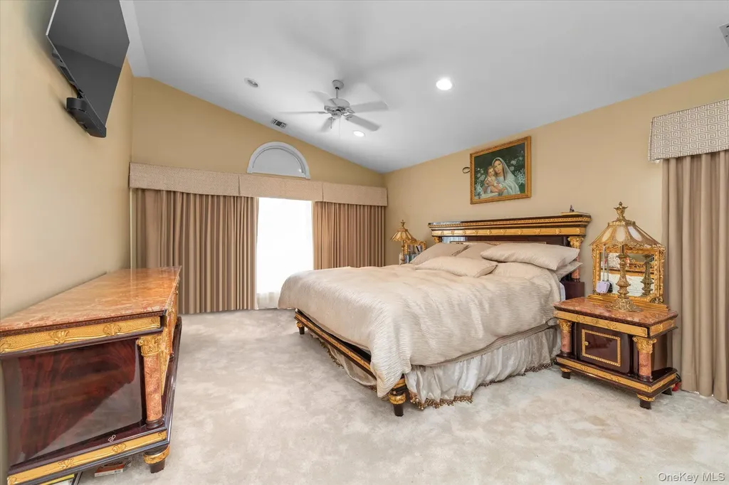 85 Sagamore Drive Plainview NY 11803