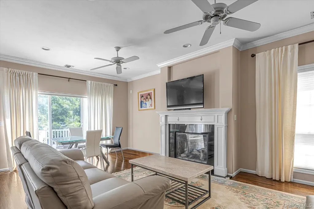 85 Sagamore Drive Plainview NY 11803