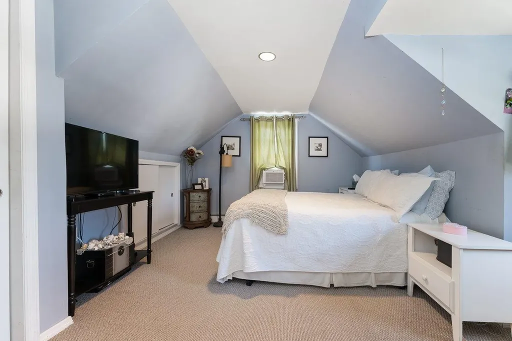 2691 Evans Road Oceanside NY 11572