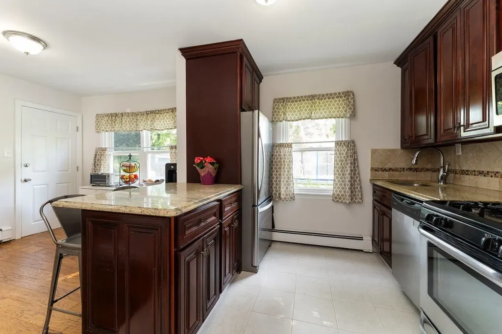 2691 Evans Road Oceanside NY 11572