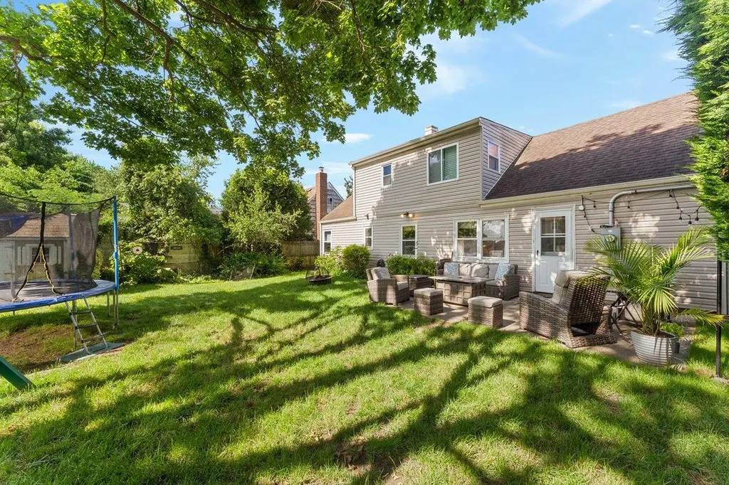2691 Evans Road Oceanside NY 11572