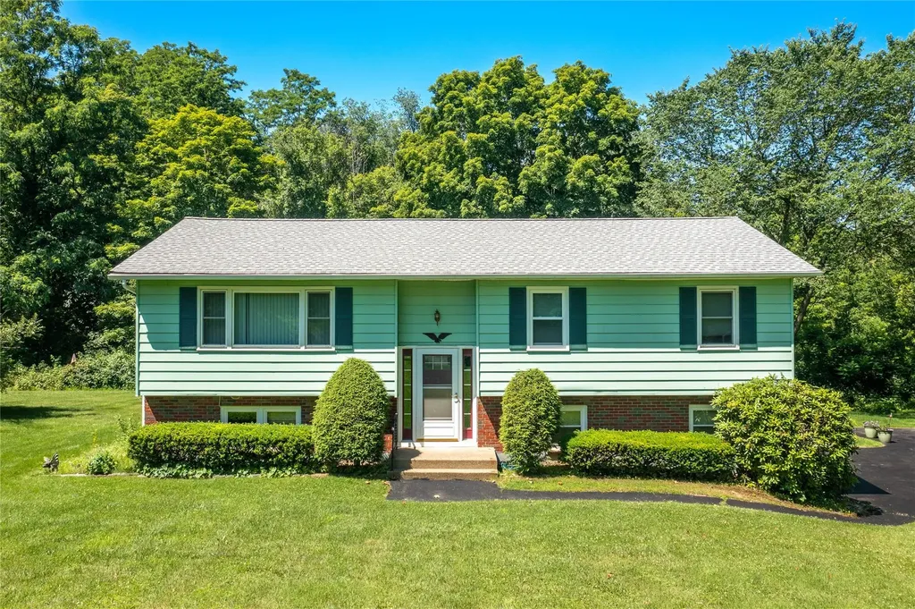 27 Cavelo Drive Wingdale NY 12594