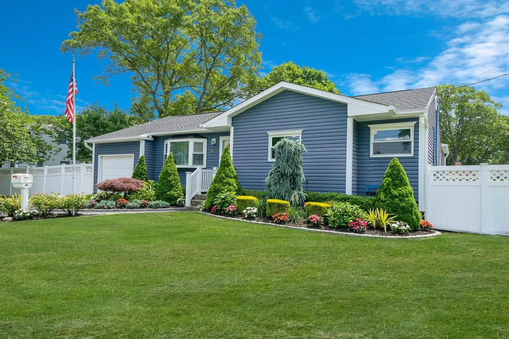 47 Tucker Drive Bayport NY 11705