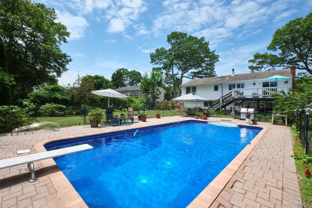 349 Randall Road Ridge NY 11961