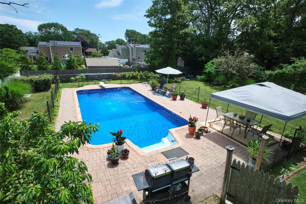 349 Randall Road Ridge NY 11961