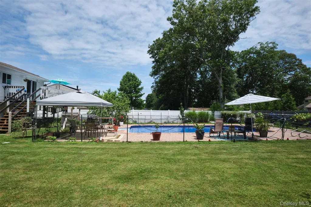349 Randall Road Ridge NY 11961
