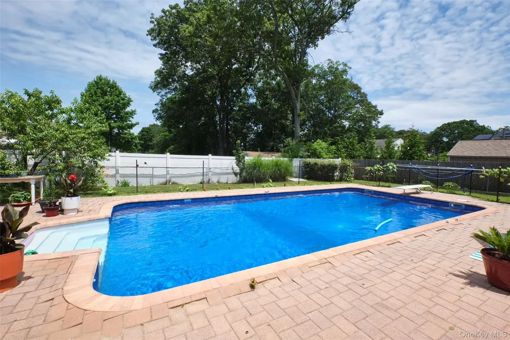 349 Randall Road Ridge NY 11961