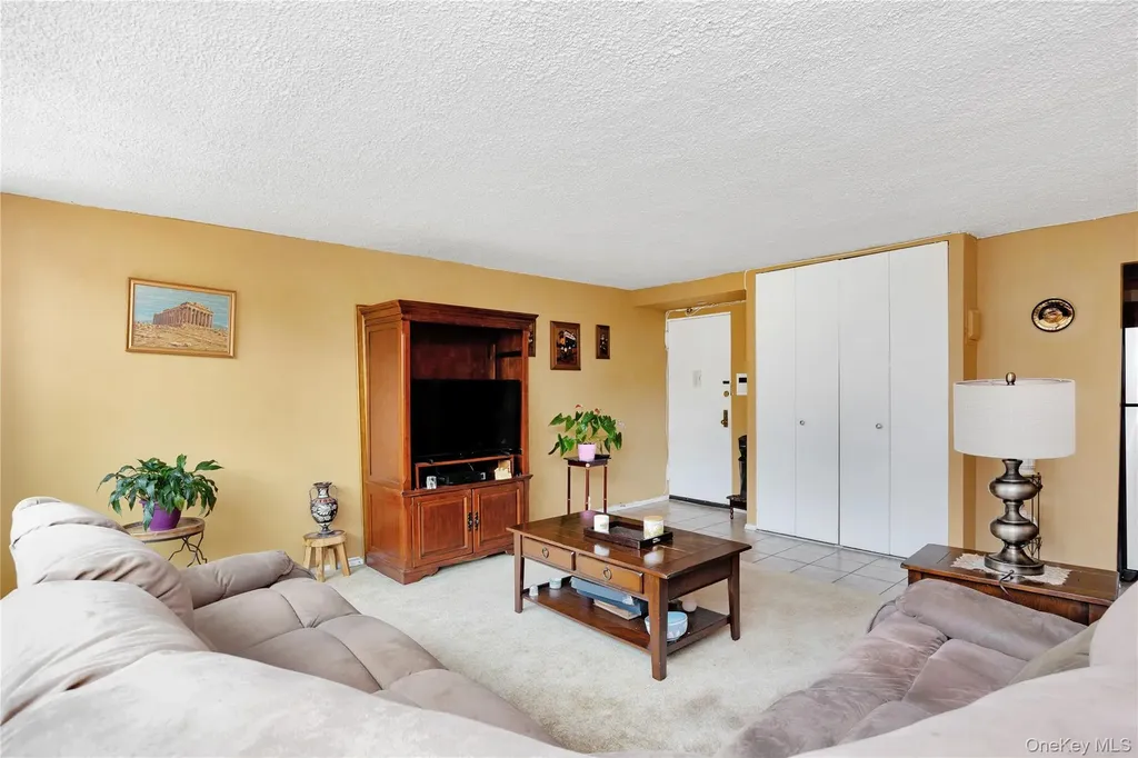 166-31 9th Avenue Beechhurst NY 11357