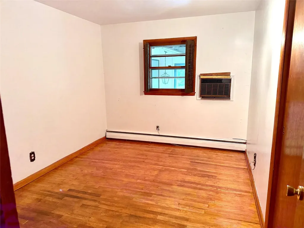 5 Spruce Drive Hyde Park NY 12538